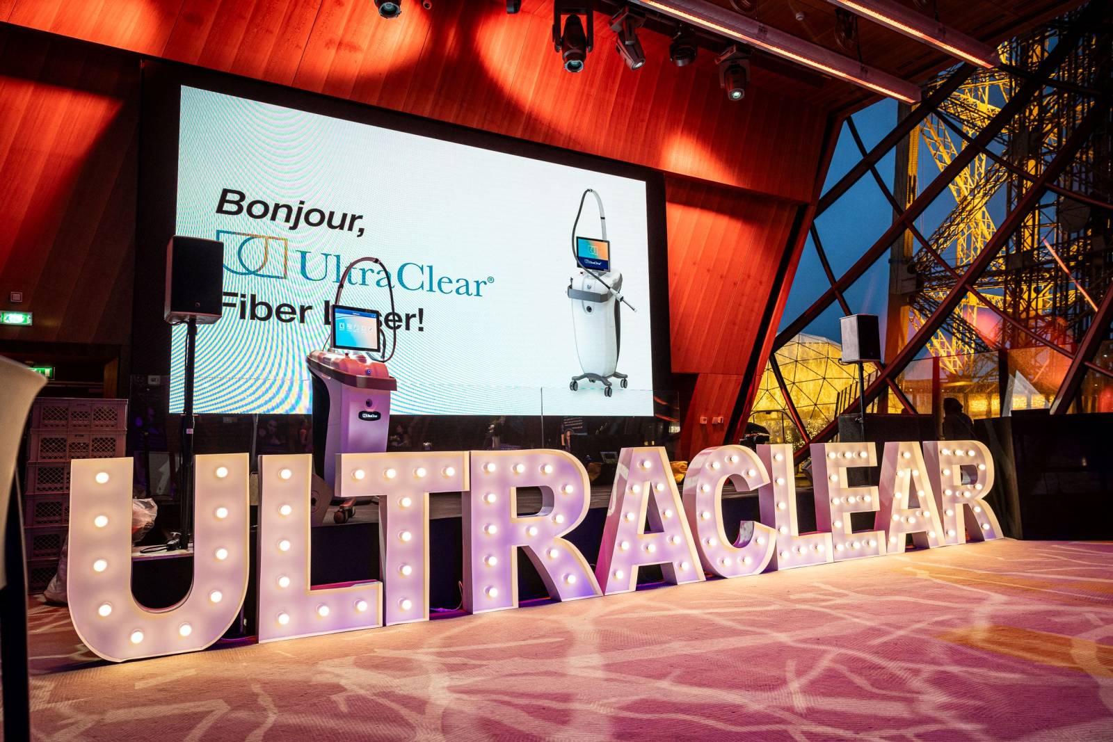 Location de lettres lumineuses et vente de néons Rouen 76000 en Seine-Maritime