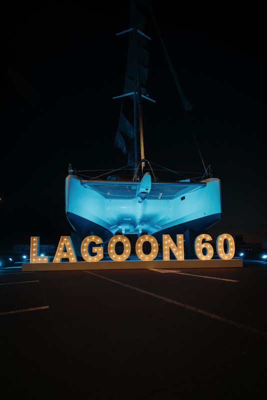 Inauguration d'un catamaran sur Bordeaux 