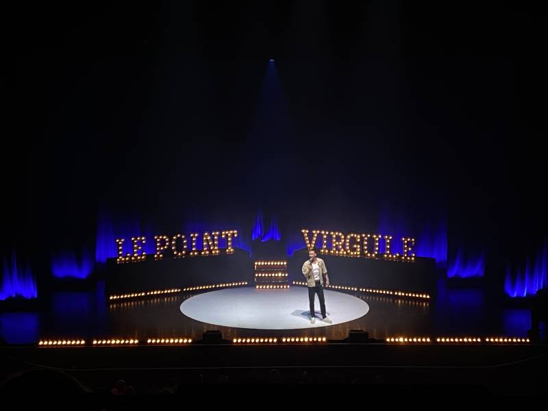 Location de lettres lumineuses géantes pour vos spectacles sur Paris 75