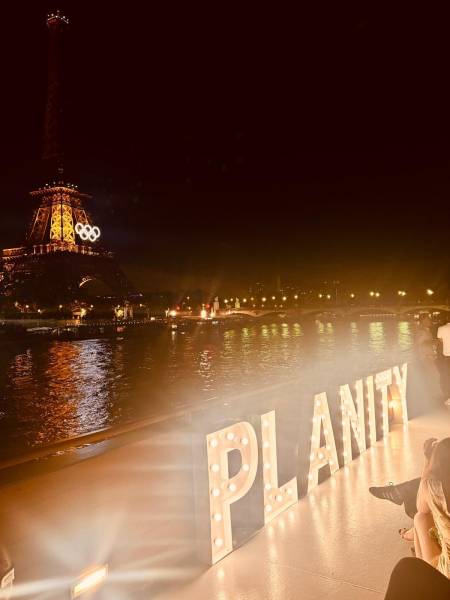 planity, light up letters